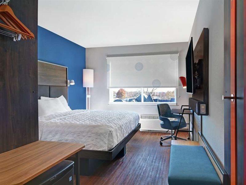 Tru By Hilton Springfield Downtown Hotel Exterior photo