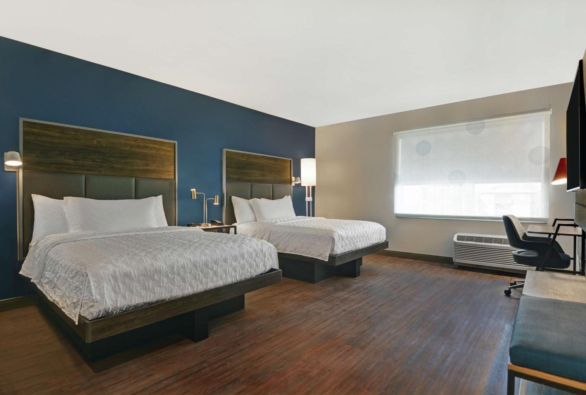 Tru By Hilton Springfield Downtown Hotel Exterior photo